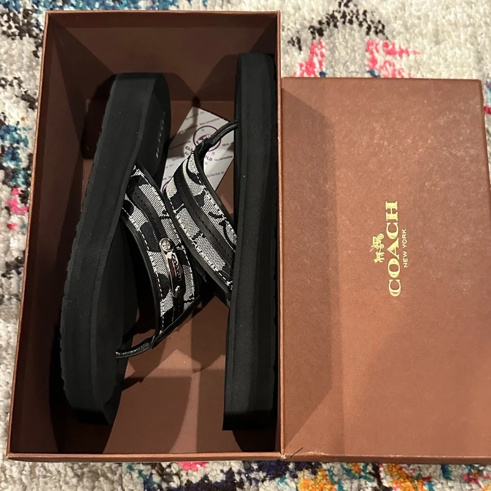 Coach Black White Silver Platform Cushioned Thong Toe Post Sandals 7 - Picture 6 of 8